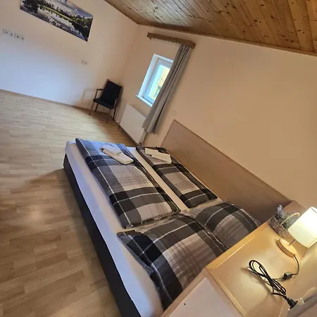 Goisernblick - Bei Hallstatt Aparthotel 4*